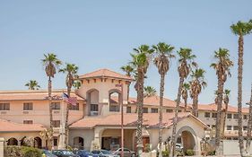 Ramada By Wyndham Barstow